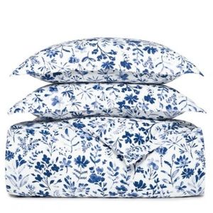 King size duvet cover and shams.